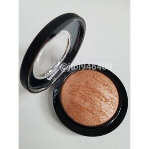 Mac Global Glow Mineralize Skinfinish